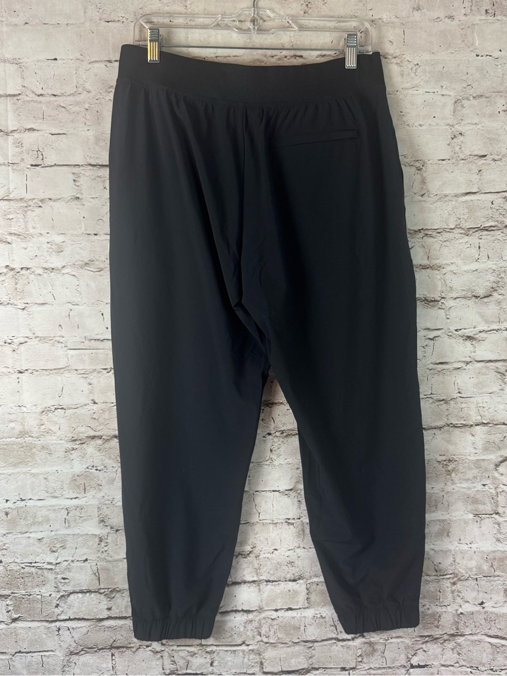 NWT Athleta Women's 10 P Black Brooklyn Jogger Pockets New $99 719517 Stretch - Picture 10 of 10